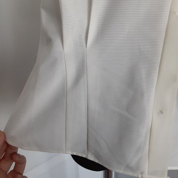 Vintage 1940s Pearl Button Front Volup Blouse Cream Short Sleeve Dacron Fabric - Picture 5 of 13